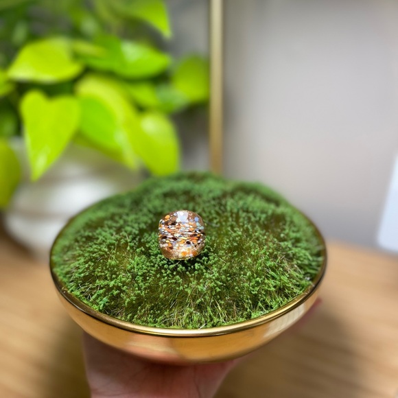 New multi colored glass ring 7.75 - Picture 6 of 8